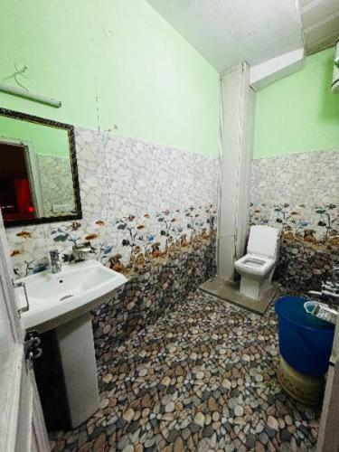 Solan Regency Szolan Kültér fotó